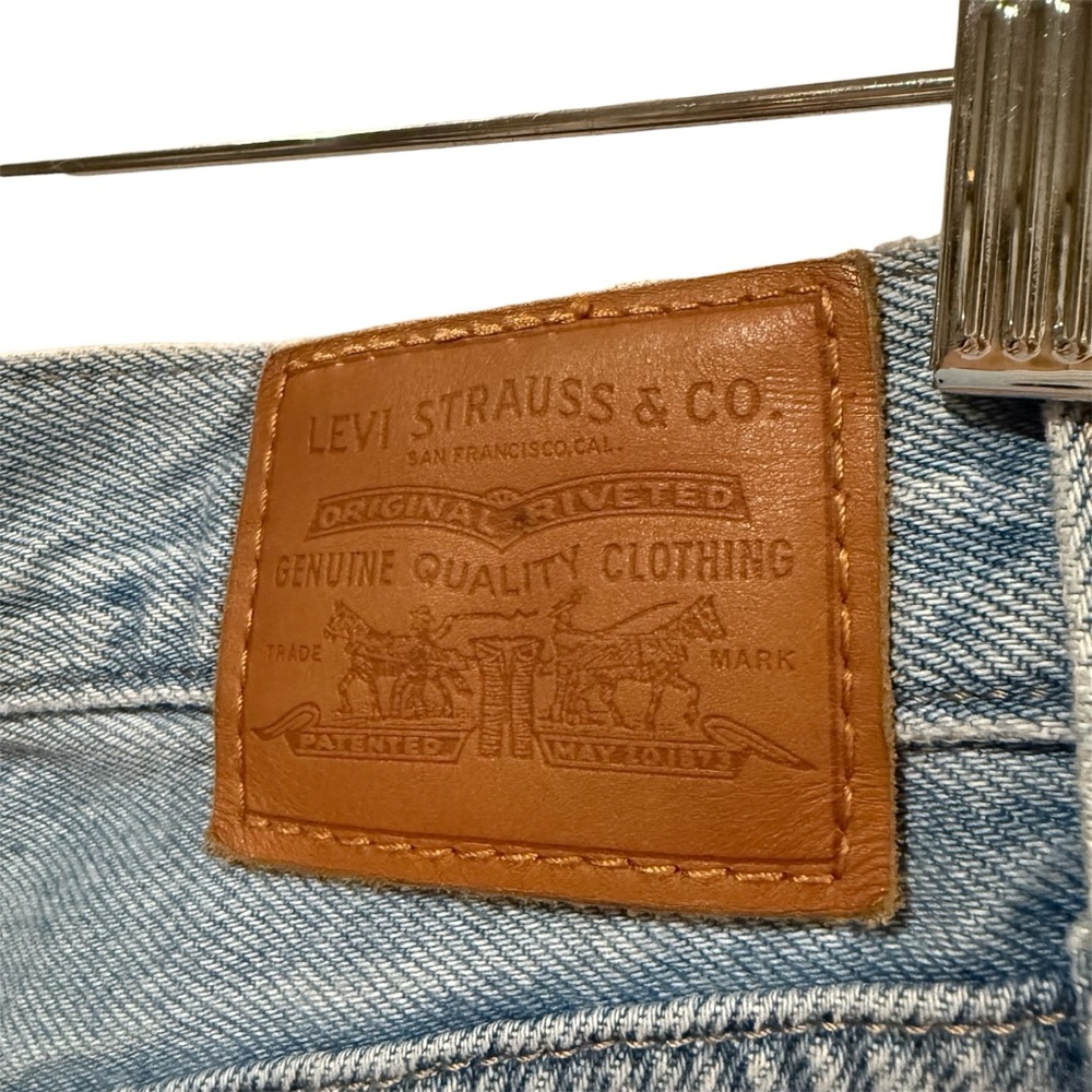 Levi's High Loose Jeans in Full Circle Medium Wash Women’s size 27 - Picture 8 of 9